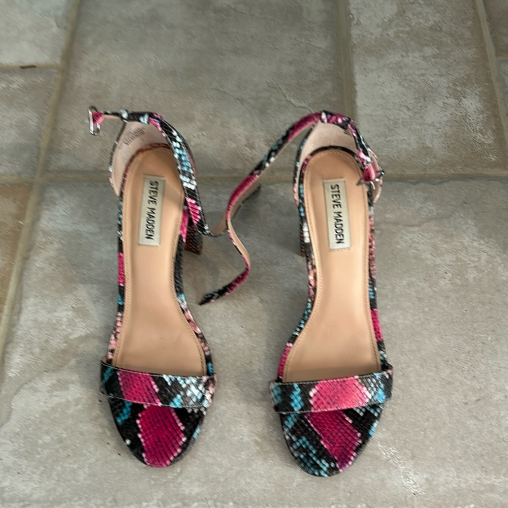 Size 10 m Steve Madden snakeskin block heels